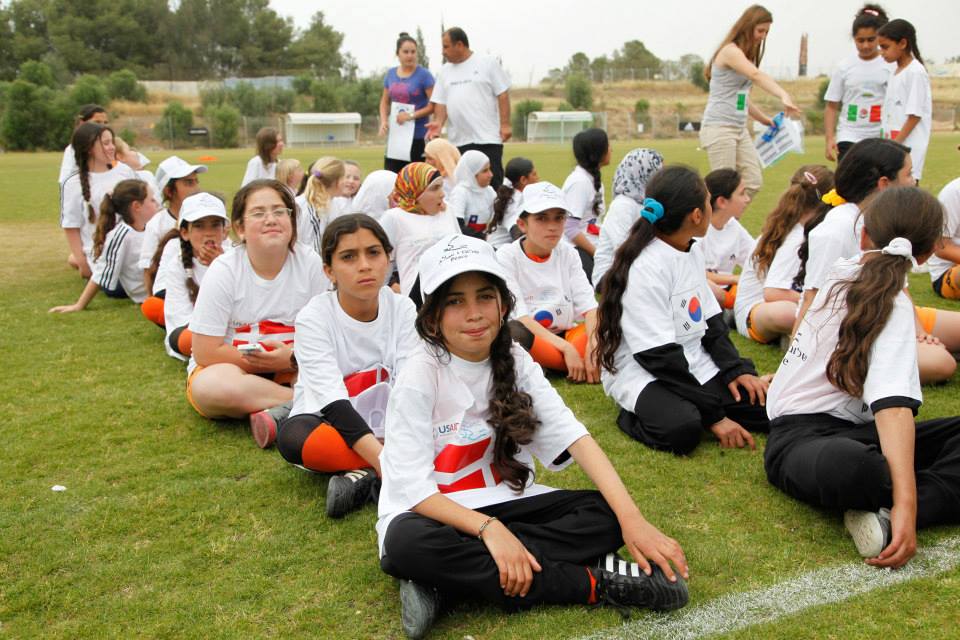 Girls Mini-Mondial 2013