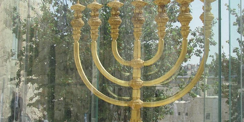 Living Torah