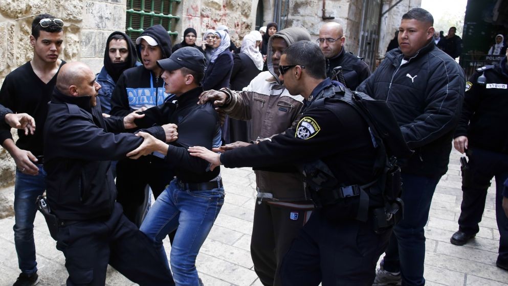 Muslim harassment on Temple Mount