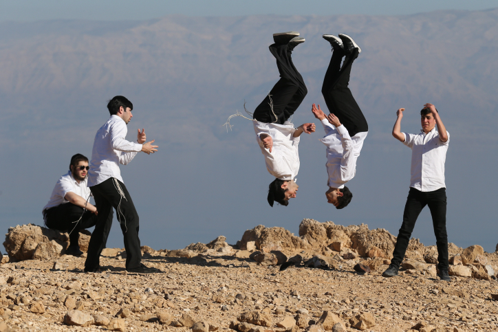 Ultra Orthodox Jewish teens practice Capoeira. (Photo by Nati Shohat/Flash 90)