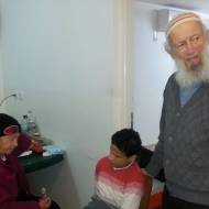 Moshe, Chaviva and Liat Tzahor