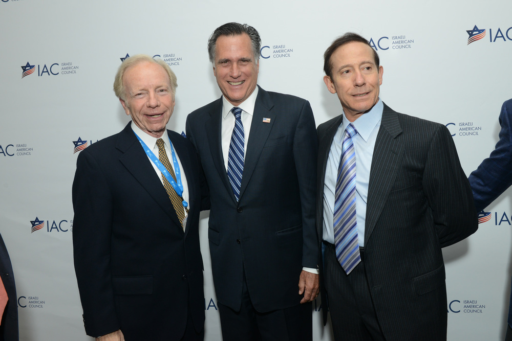 L-R: Joe Lieberman, Mitt Romney, and Adam Milstein in 2014.