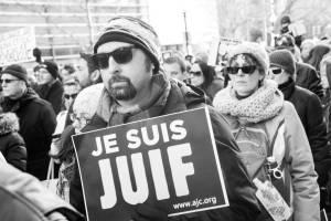 A Parisian Jew demonstrates against anti-Semitism in Europe. (Photo: Rena Schild/Shutterstock)