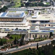 Model of the Knesset with the solar panels. (Knesset)