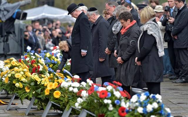 Bergen Belsen Lauder