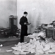 Holocaust documents