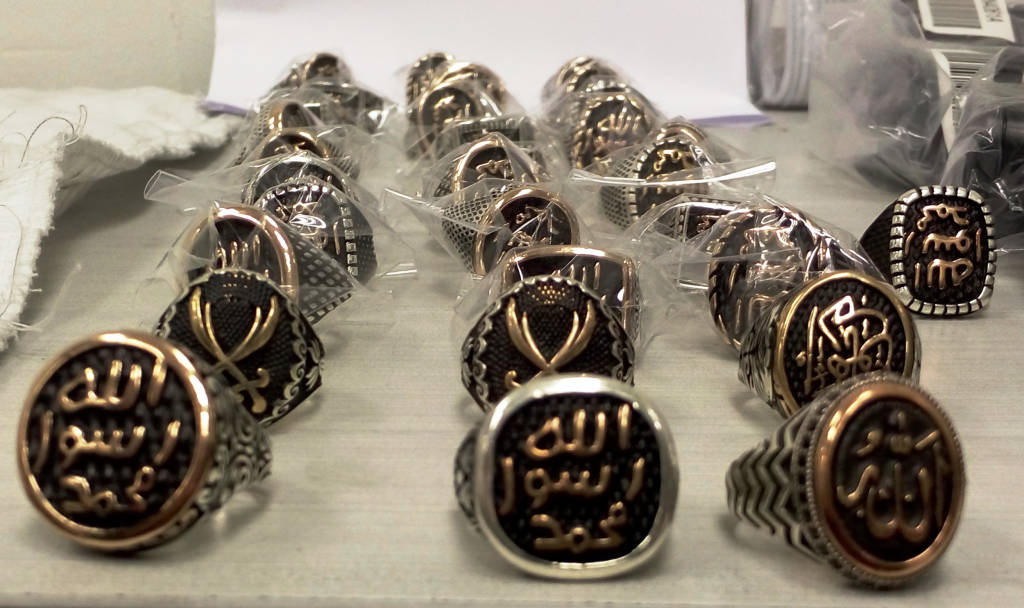 ISIS rings.