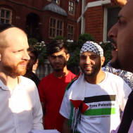 Joseph Cohen Debates Israel with Angry Muslim Crowd
