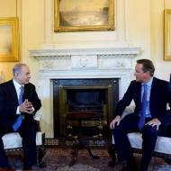 In UK, Netanyahu Says Israel is Ready for Peace 'Immediately'