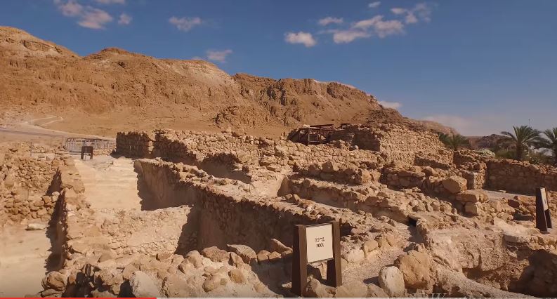 Flying Over the Qumran Caves