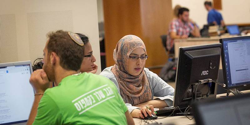 Jewish and Arab students