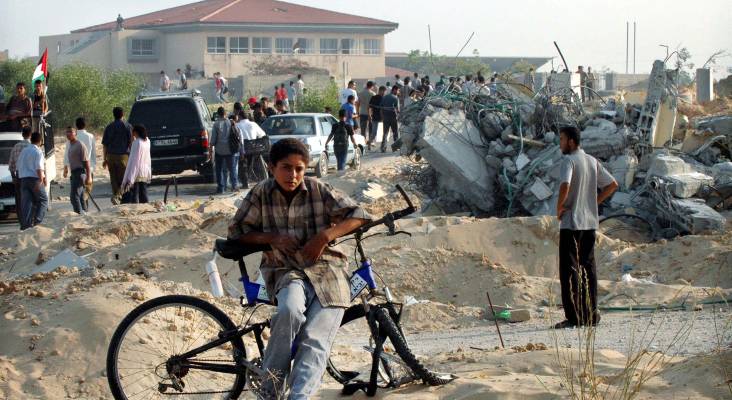 Palestinians Gush Katif