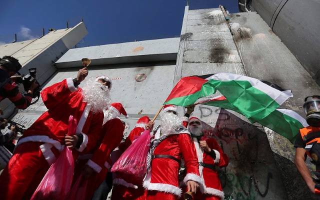 Anti Israel santa