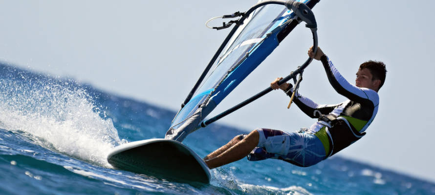 windsurfing