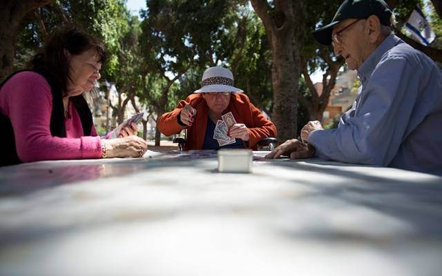 Elderly Israelis