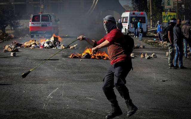 Palestinian rock throwing
