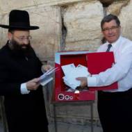 letters-to-god Kotel