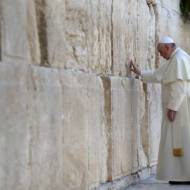 Pope Francis at the Kotel