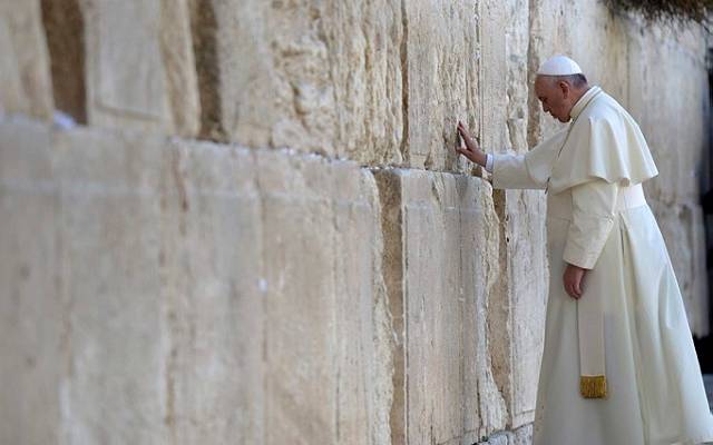 Pope Francis at the Kotel