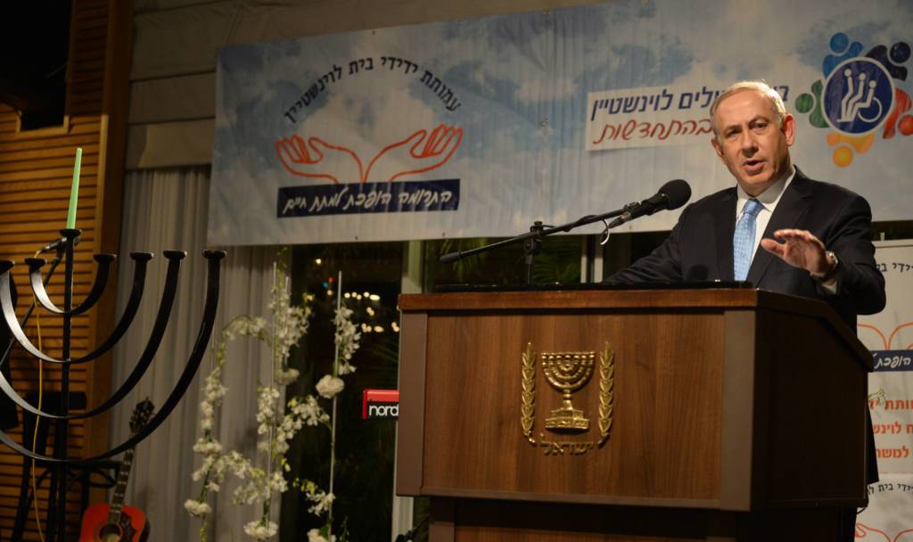 netanyahu at chanukah event