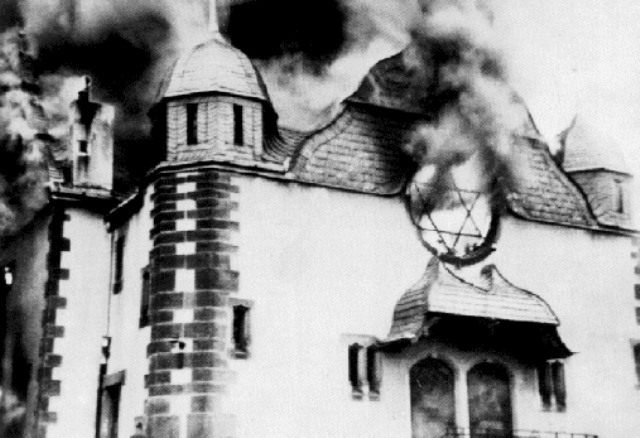 Synagoge of Siegen, Germany, burning during Kristallnacht