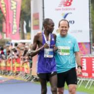 jerusaelem-marathon-winner-shadrack-kipkogey-with-mayor-barkat