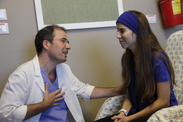 Hadassah Hospital Dr. Jose Cohen and patient Kimberly Winkler