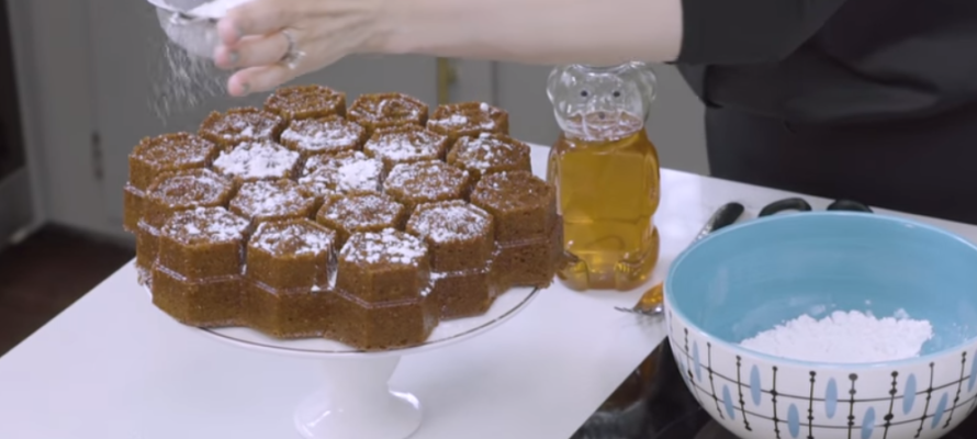Jamie Geller Apples and Honey Cake
