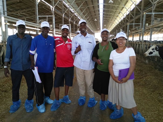 Participants in MASHAV-FAO course during a field trip