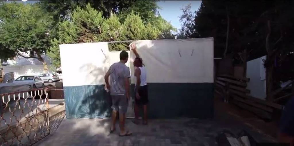 Building a sukkah