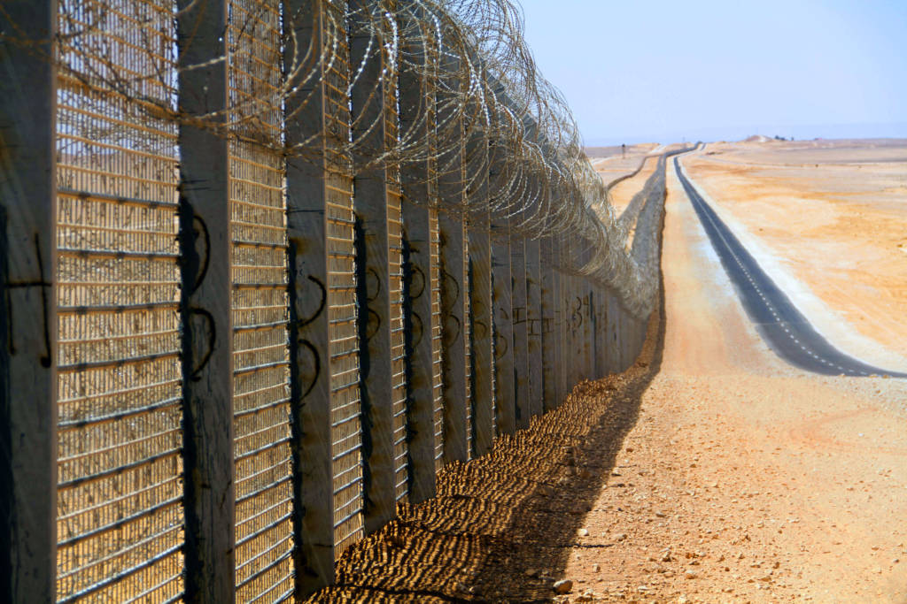 Israel-Egypt border fence