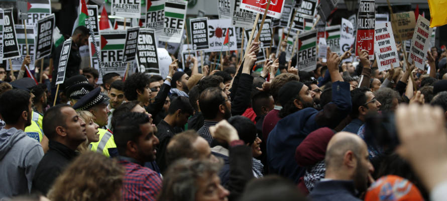 Anti-Israel protesters in London