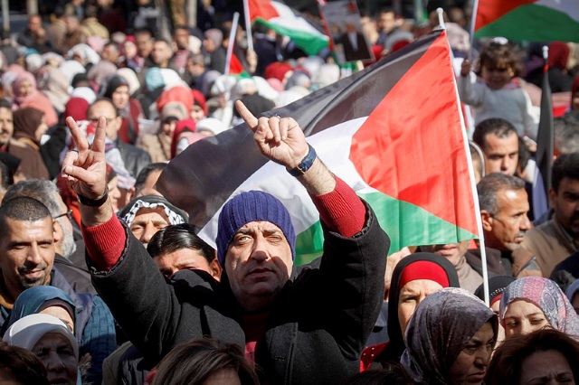 Palestinian protesters