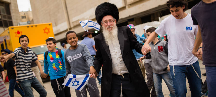 Purim dancing in Israel's capital, Jerusalem (Corinna Kern/Flash90)
