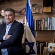 Amir Peretz