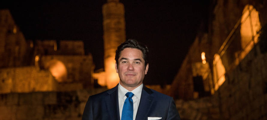 "Superman" actor Dean Cain in Jerusalem's Old City. (Yonatan Sindel/Flash90)