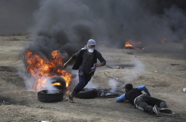 Palestinian rioters
