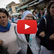 Jewish and Muslim women in Jerusalem, during a demonstration calling for peace. (Hadas Parush/Flash90)
