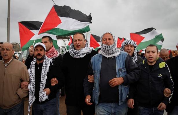 Palestinian protesters