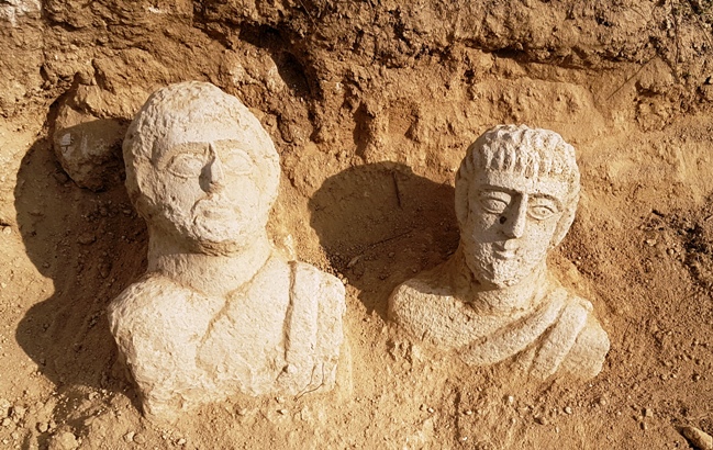 Roman busts