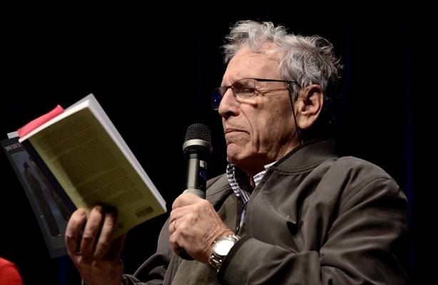 Amos Oz