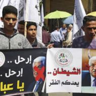 Anti-Abbas Palestinian protesters. (AP Photo/Adel Hana)