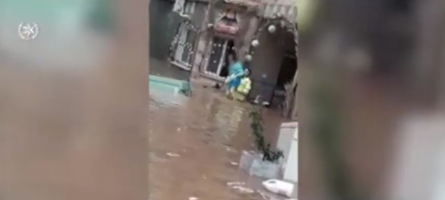 Israeli Police Saving Arab Woman