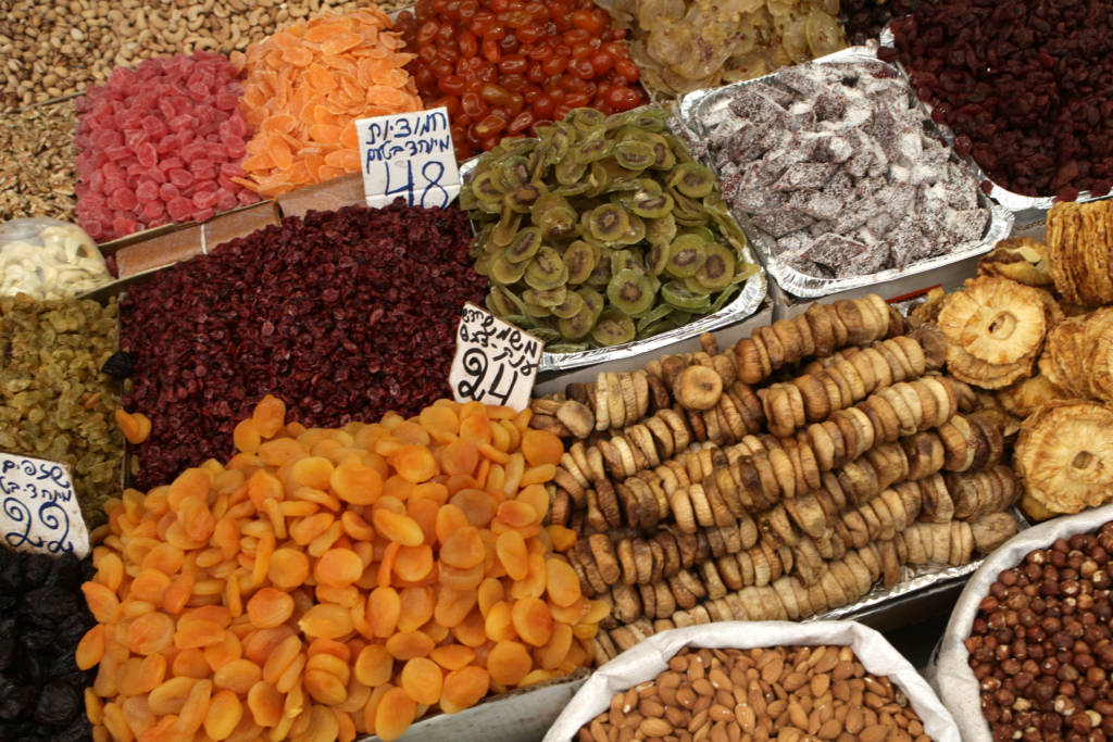 Dry fruits in Jerusalem before the Tu B'Shvat holiday. (Kobi Gideon/FLASH90)