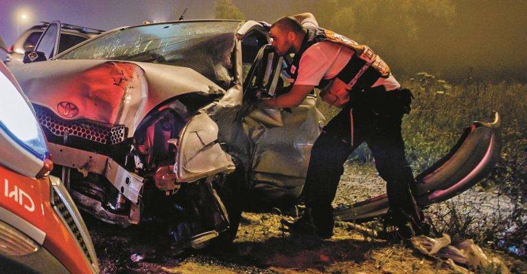 Car crash Magen David Adom