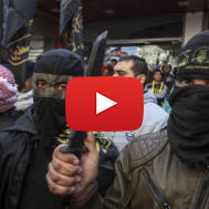 Palestinians glorify terror in an anti-Israel rally. (Abed Rahim Khatib/Flash90)