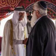 Sheikh Jabari at a previous meeting with Jewish leaders. (illustrative) (Flash90/Noam Moskowitz)
