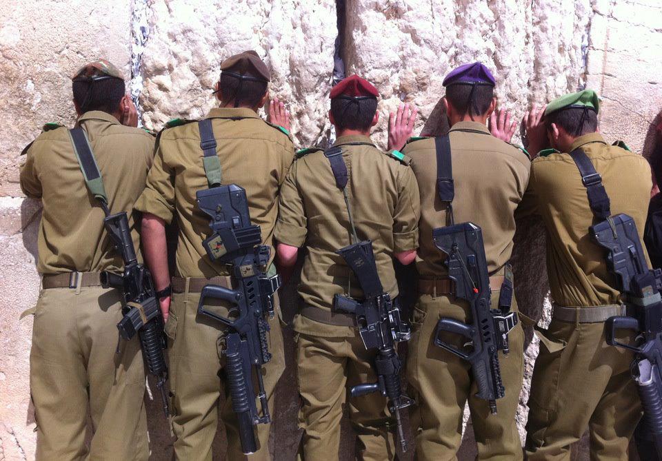 Israel Defense Forces - IDF Soldiers at the Western Wall (Flickr)
