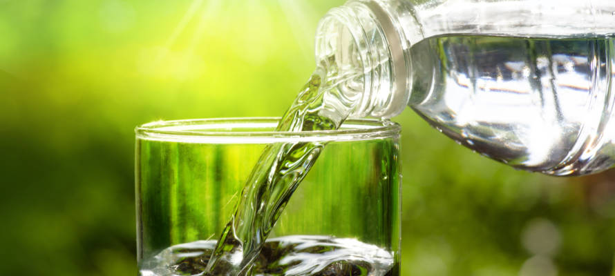 Drinking water (Shutterstock)