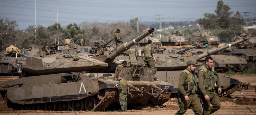 Israeli tanks